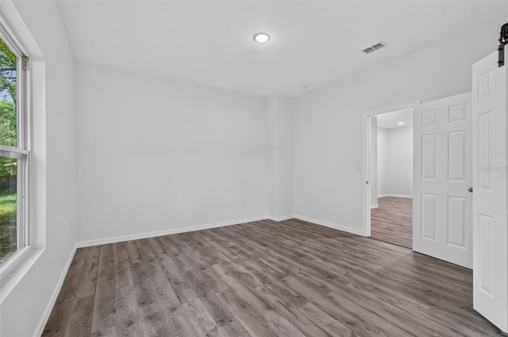 For Sale: $209,000 (3 beds, 2 baths, 1582 Square Feet)