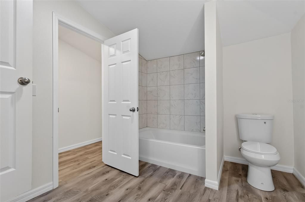 For Sale: $209,000 (3 beds, 2 baths, 1582 Square Feet)