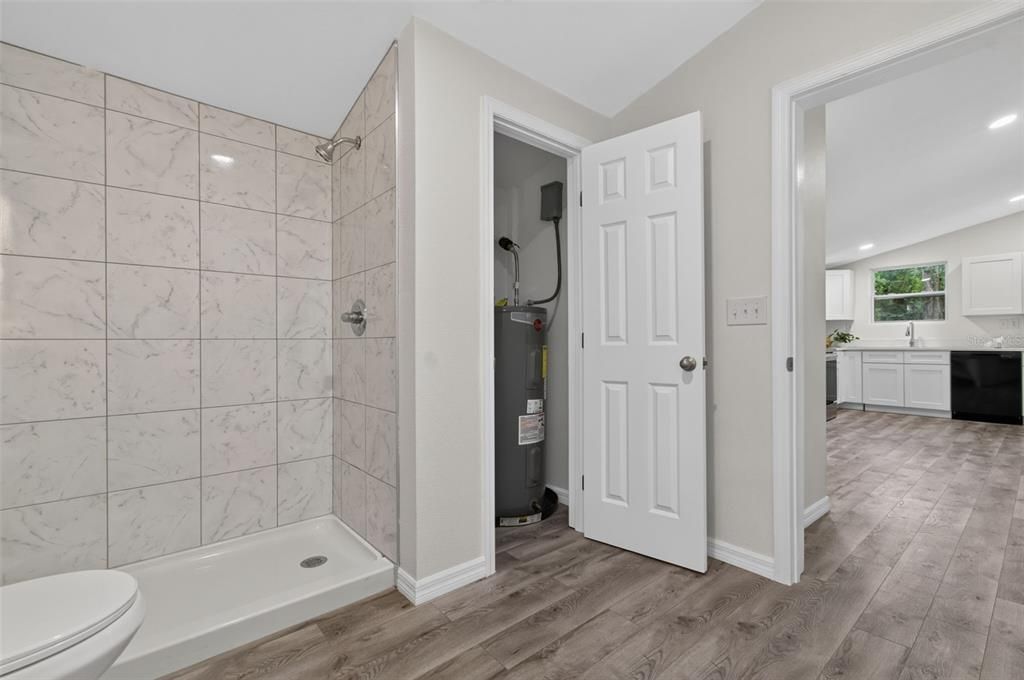 For Sale: $209,000 (3 beds, 2 baths, 1582 Square Feet)