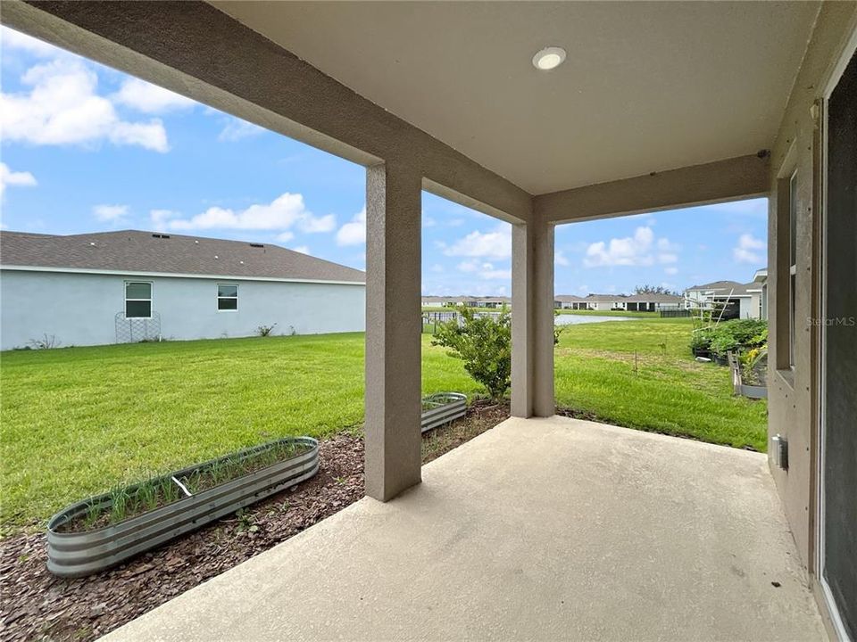For Sale: $424,900 (3 beds, 2 baths, 1844 Square Feet)