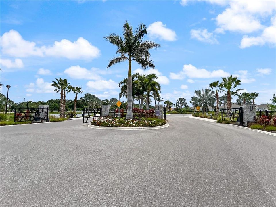 For Sale: $424,900 (3 beds, 2 baths, 1844 Square Feet)