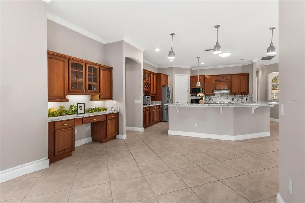 For Sale: $647,500 (3 beds, 2 baths, 2698 Square Feet)