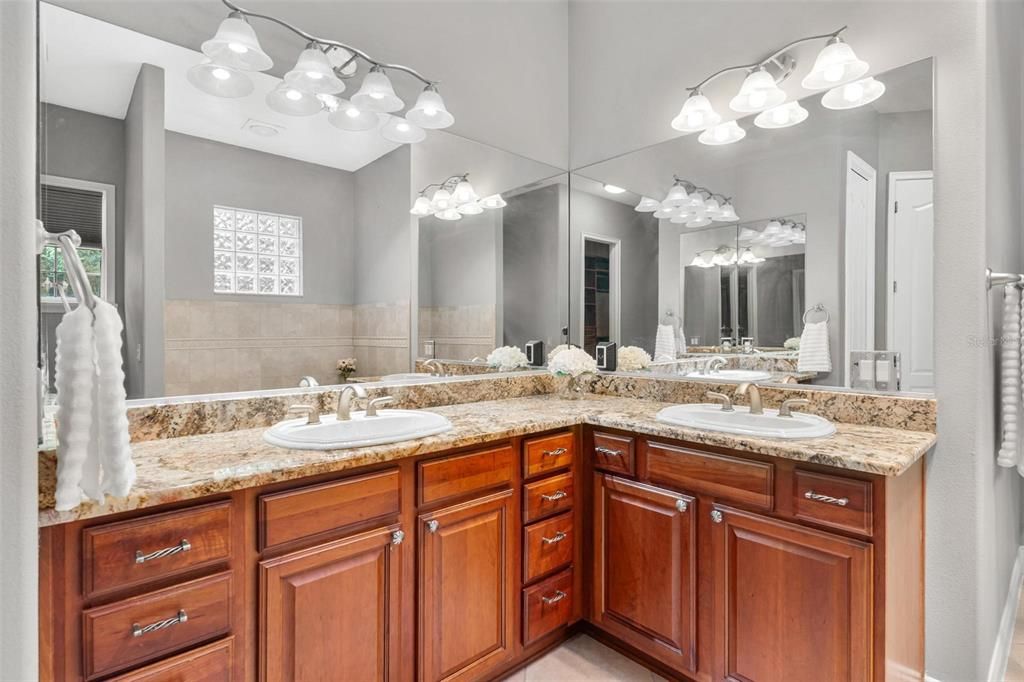 For Sale: $647,500 (3 beds, 2 baths, 2698 Square Feet)