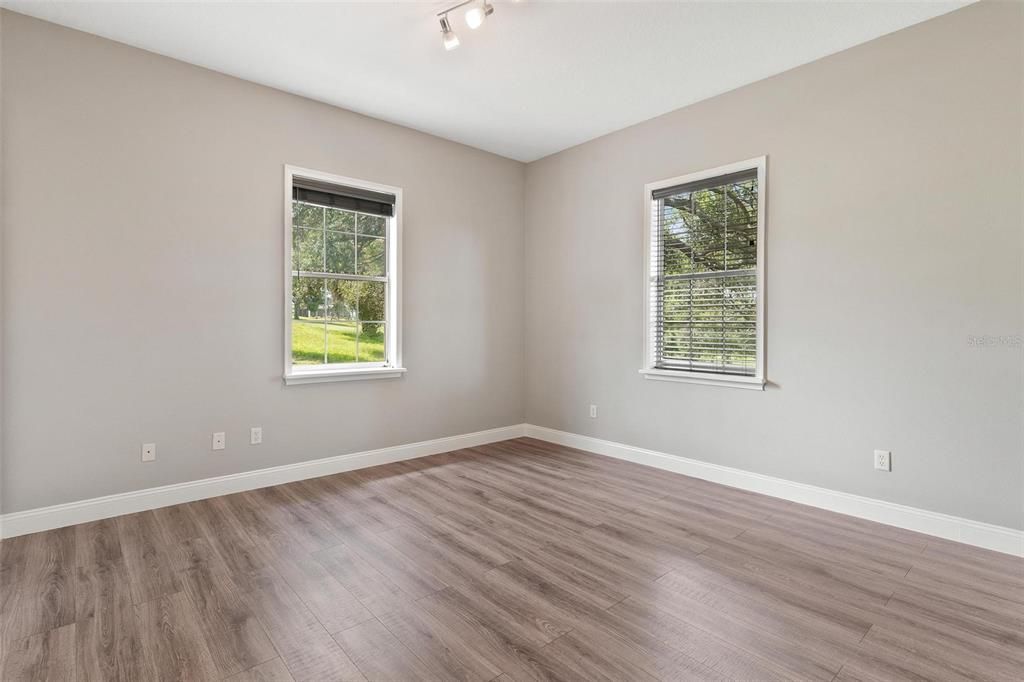 For Sale: $647,500 (3 beds, 2 baths, 2698 Square Feet)