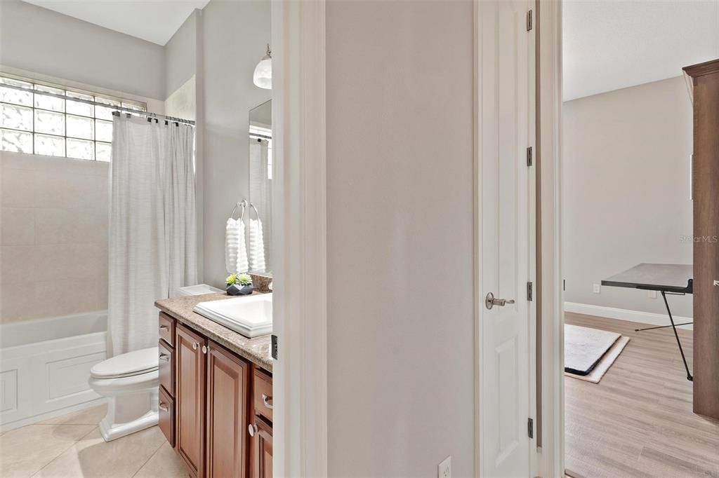 For Sale: $647,500 (3 beds, 2 baths, 2698 Square Feet)