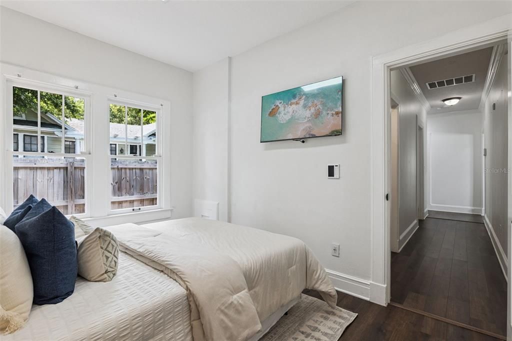 En Venta: $824,900 (4 camas, 2 baños, 2181 Pies cuadrados)