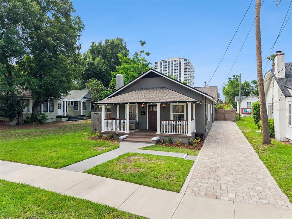 En Venta: $824,900 (4 camas, 2 baños, 2181 Pies cuadrados)