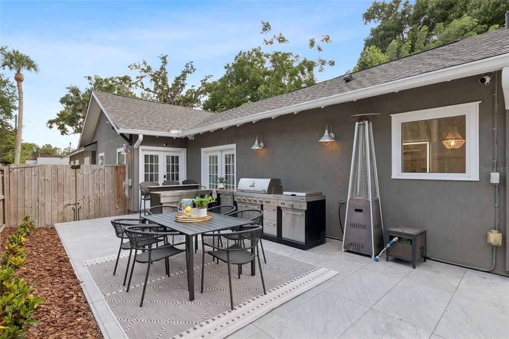 En Venta: $824,900 (4 camas, 2 baños, 2181 Pies cuadrados)