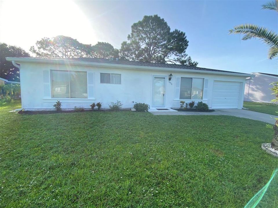 For Rent: $1,550 (2 beds, 1 baths, 912 Square Feet)