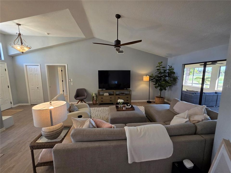 For Rent: $2,600 (3 beds, 2 baths, 2308 Square Feet)