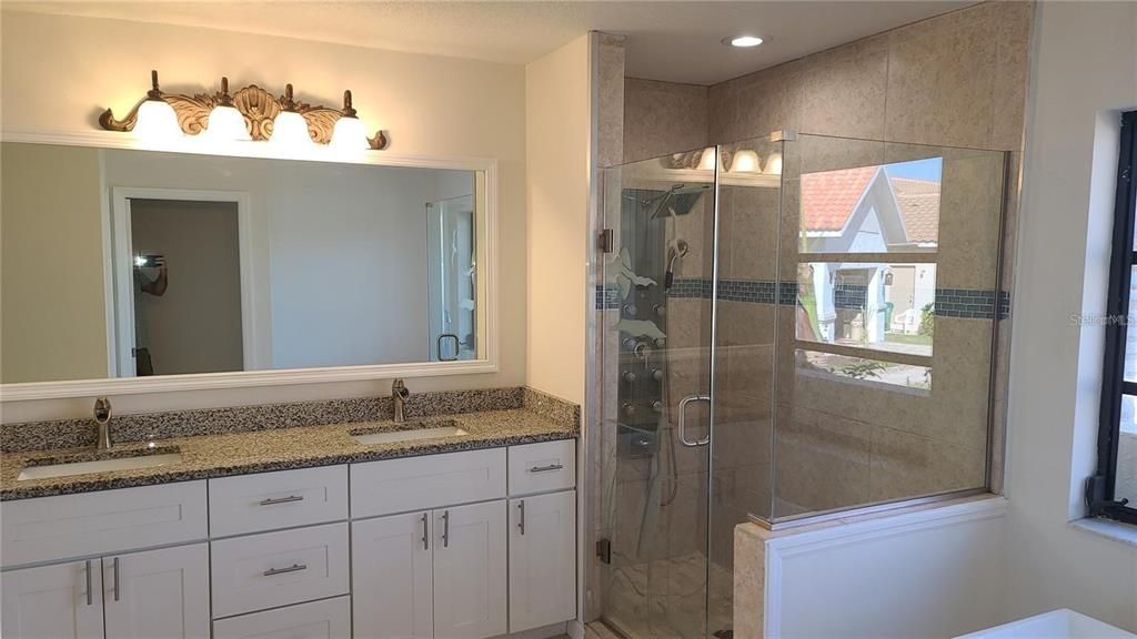 For Rent: $2,600 (3 beds, 2 baths, 2308 Square Feet)
