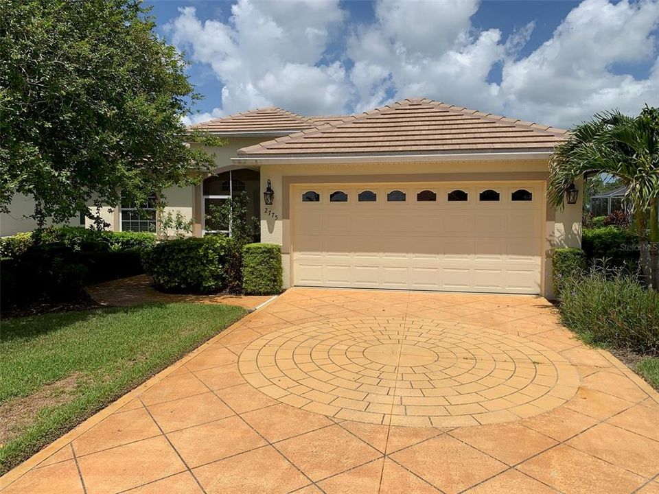 For Rent: $4,000 (3 beds, 2 baths, 1635 Square Feet)