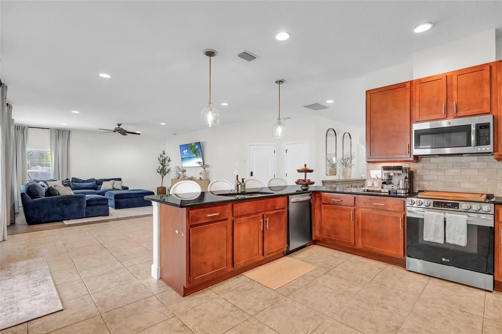 For Sale: $697,500 (4 beds, 3 baths, 3106 Square Feet)