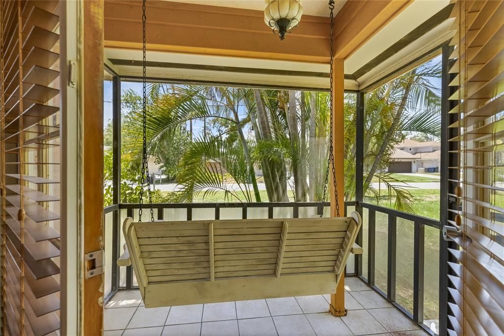 For Rent: $2,350 (2 beds, 2 baths, 1651 Square Feet)