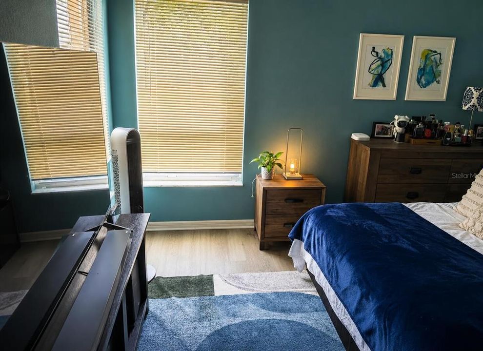 For Sale: $425,000 (4 beds, 2 baths, 1649 Square Feet)