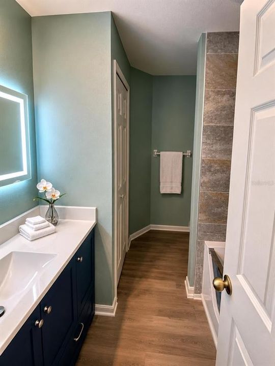 For Sale: $425,000 (4 beds, 2 baths, 1649 Square Feet)