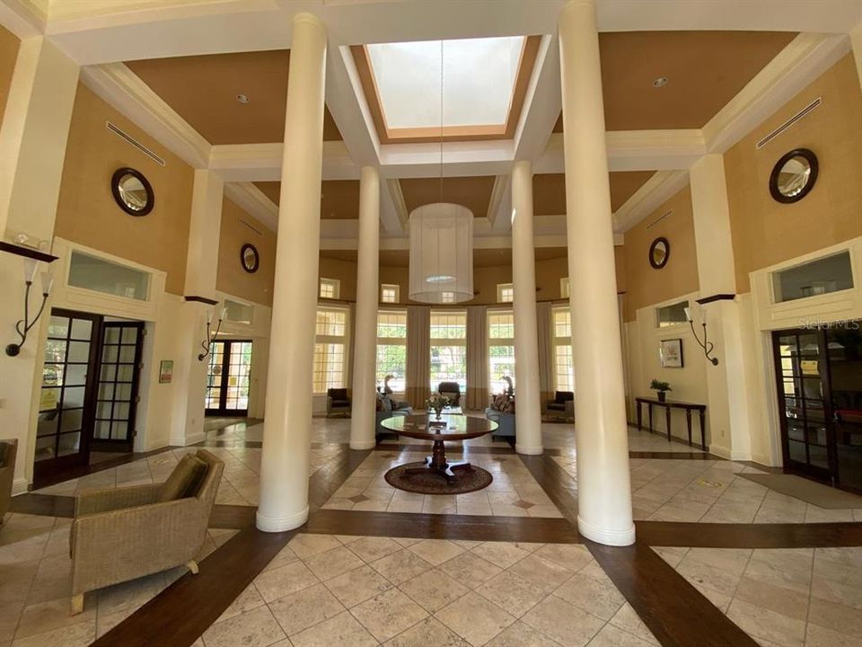 For Sale: $210,000 (1 beds, 1 baths, 854 Square Feet)
