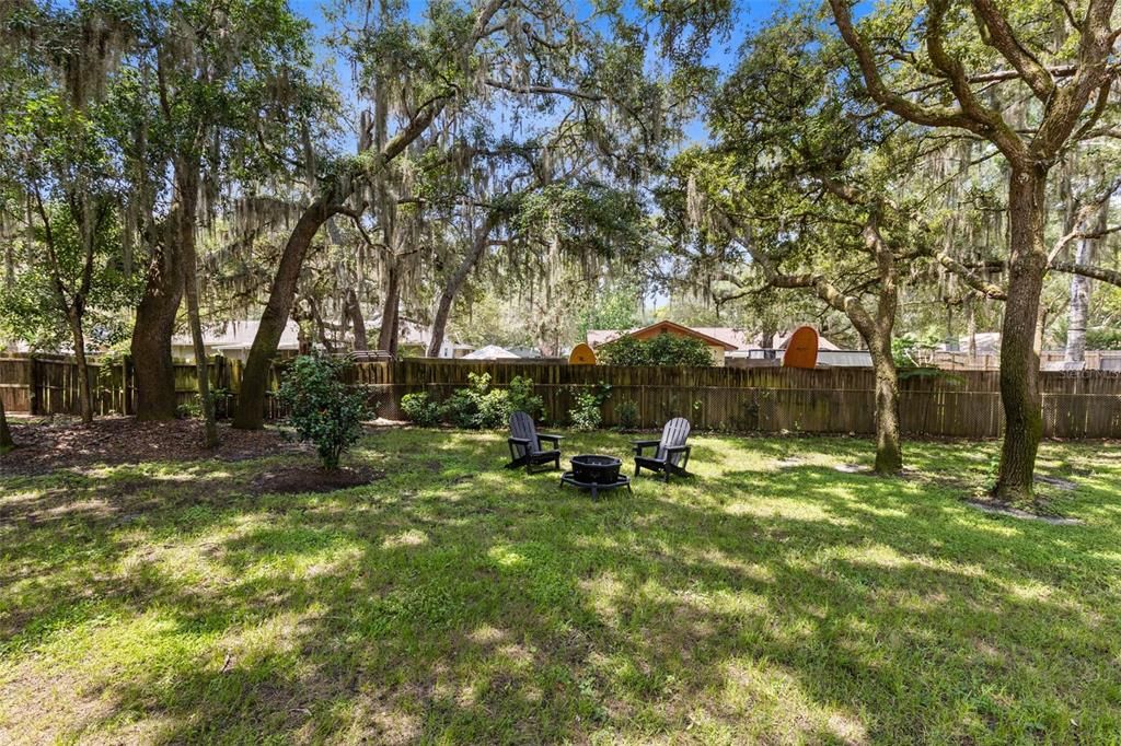En Venta: $570,000 (4 camas, 3 baños, 2345 Pies cuadrados)