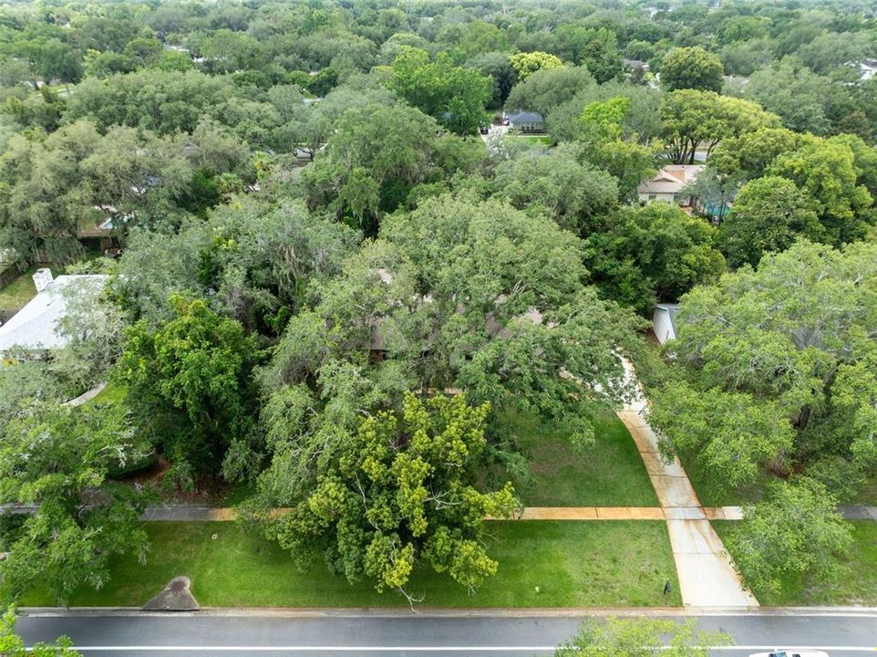 En Venta: $570,000 (4 camas, 3 baños, 2345 Pies cuadrados)