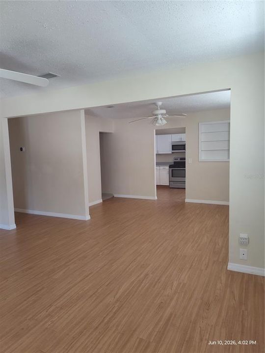 В аренду: $1,650 (3 спален, 1 ванн, 1232 Квадратных фут)