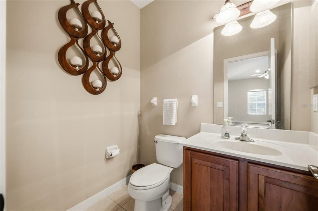 For Sale: $885,000 (5 beds, 3 baths, 4514 Square Feet)