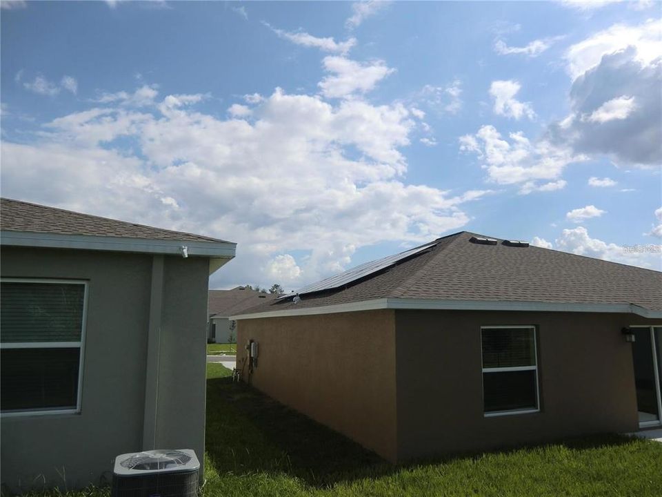 For Sale: $349,000 (3 beds, 2 baths, 1560 Square Feet)