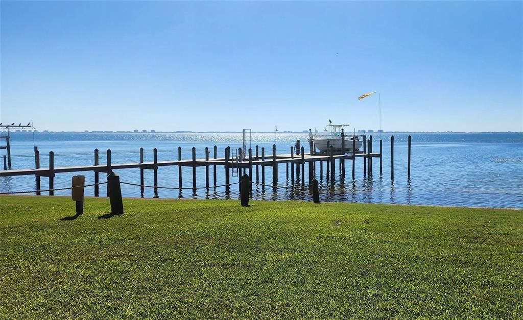 For Sale: $750,000 (4 beds, 3 baths, 2250 Square Feet)