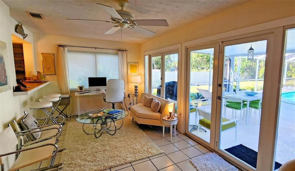 For Sale: $750,000 (4 beds, 3 baths, 2250 Square Feet)