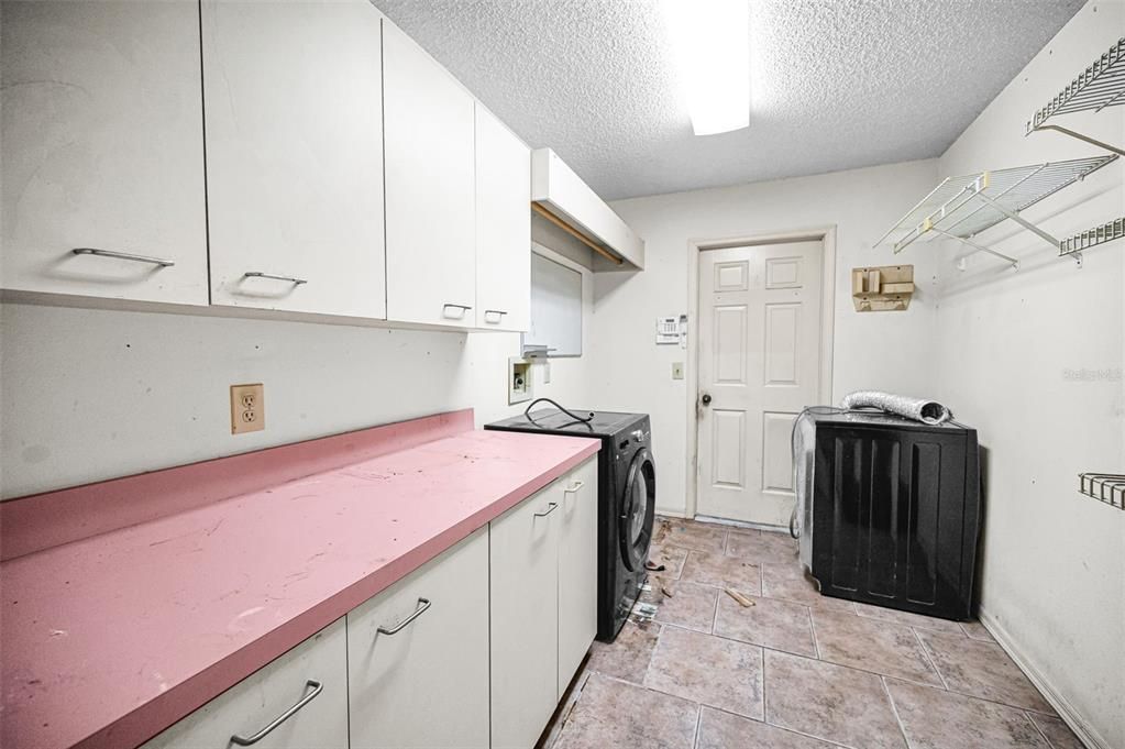 For Sale: $579,500 (4 beds, 3 baths, 2933 Square Feet)