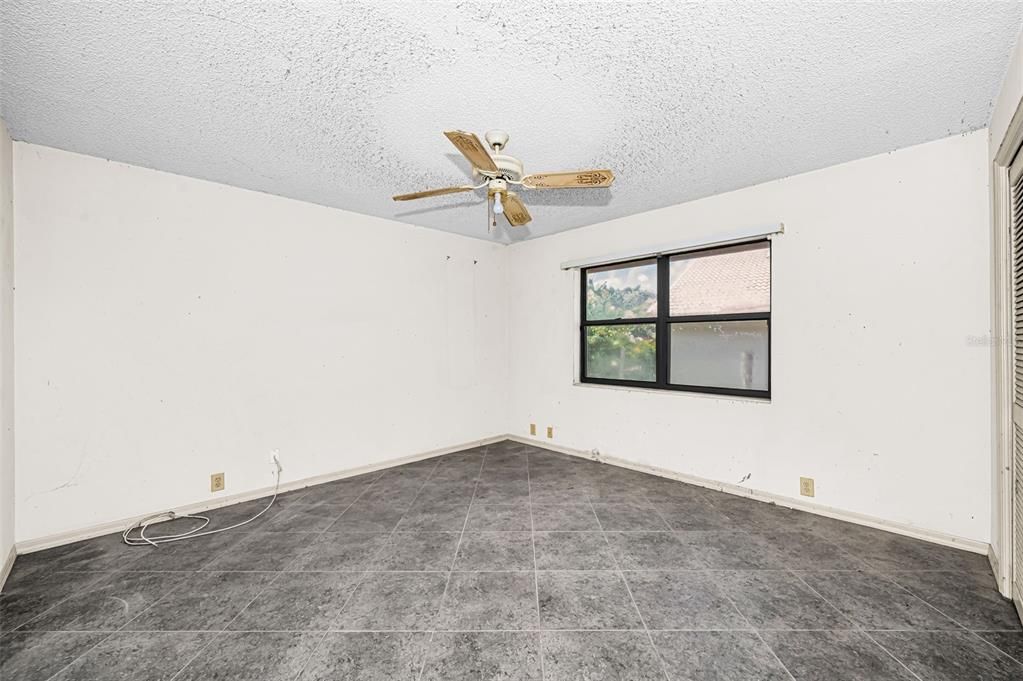 For Sale: $579,500 (4 beds, 3 baths, 2933 Square Feet)