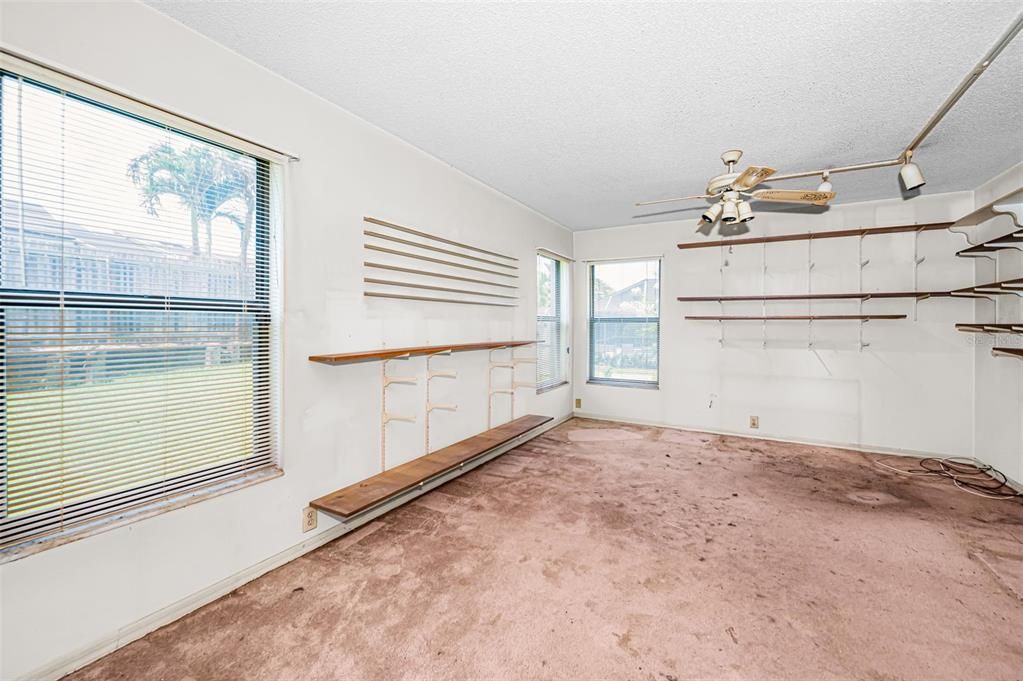 For Sale: $579,500 (4 beds, 3 baths, 2933 Square Feet)