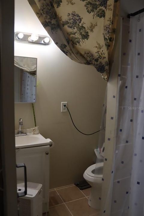 For Sale: $145,000 (2 beds, 2 baths, 700 Square Feet)