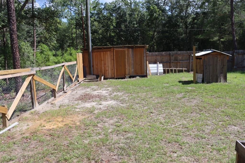 For Sale: $145,000 (2 beds, 2 baths, 700 Square Feet)