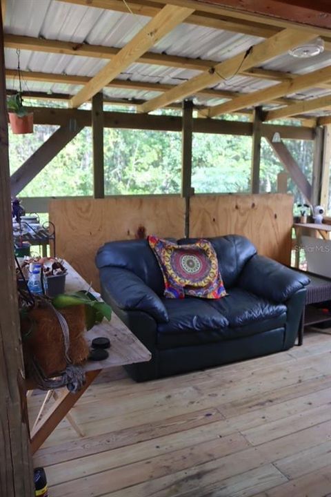 For Sale: $145,000 (2 beds, 2 baths, 700 Square Feet)