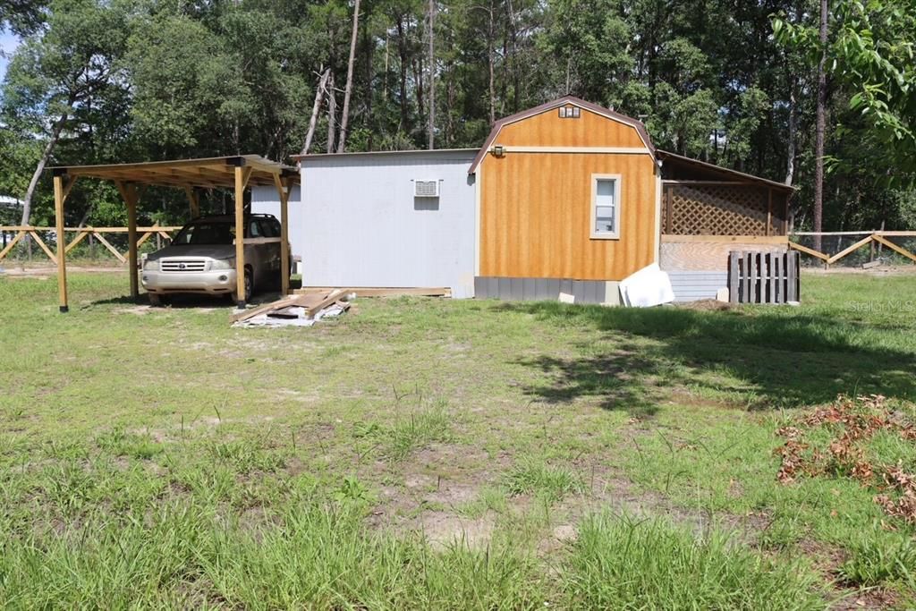 For Sale: $145,000 (2 beds, 2 baths, 700 Square Feet)