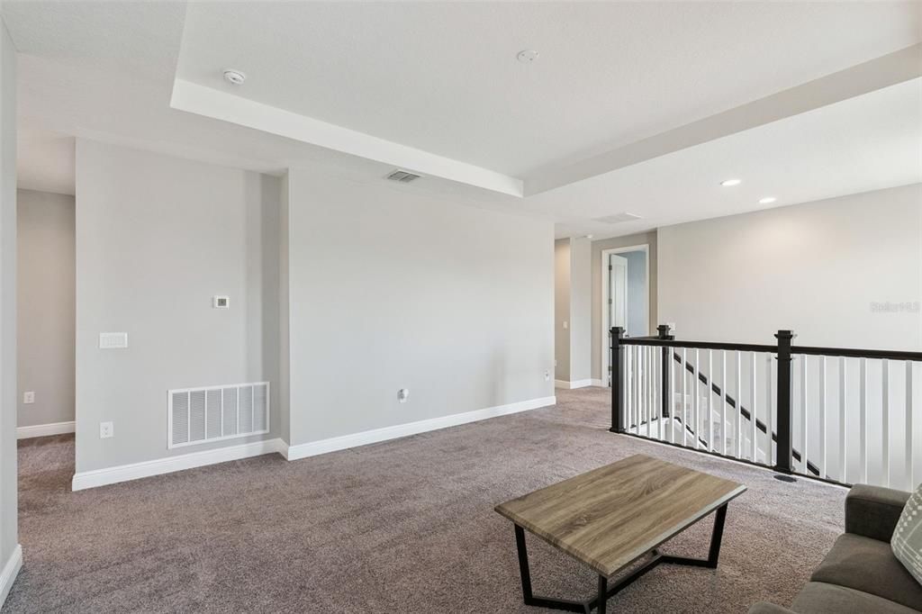 Activo con contrato: $889,000 (5 camas, 4 baños, 3625 Pies cuadrados)