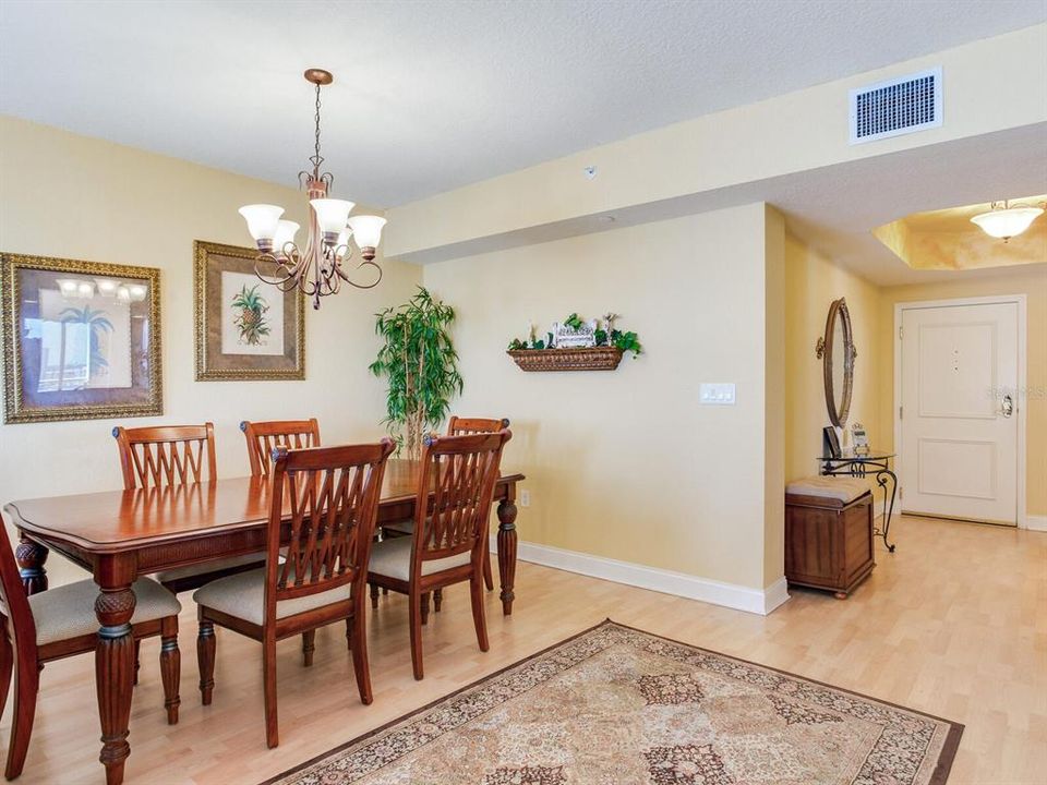 For Rent: $6,000 (2 beds, 2 baths, 1840 Square Feet)