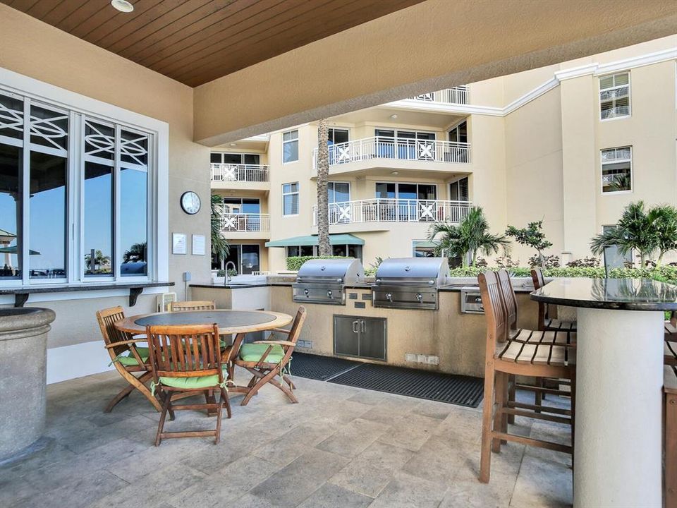 For Rent: $6,000 (2 beds, 2 baths, 1840 Square Feet)