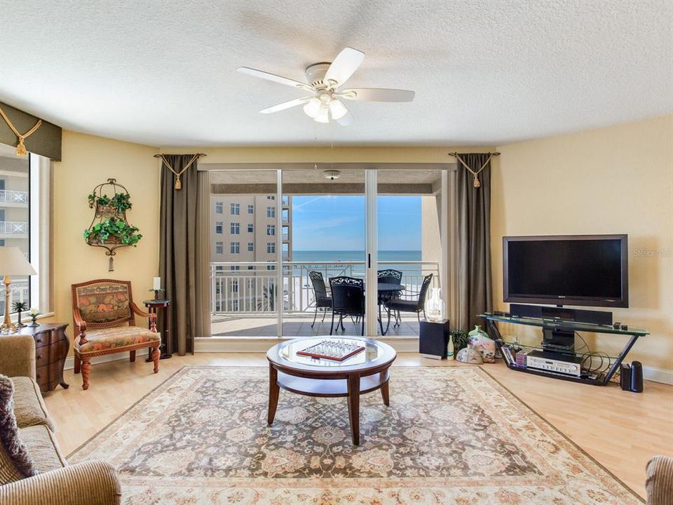 For Rent: $6,000 (2 beds, 2 baths, 1840 Square Feet)