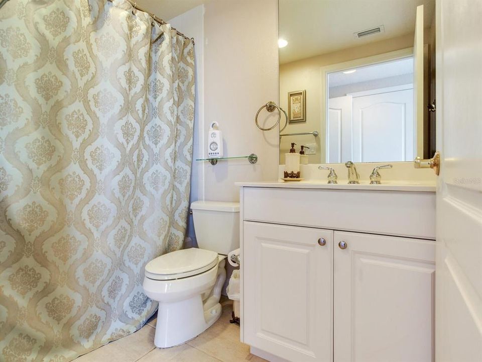 For Rent: $6,000 (2 beds, 2 baths, 1840 Square Feet)