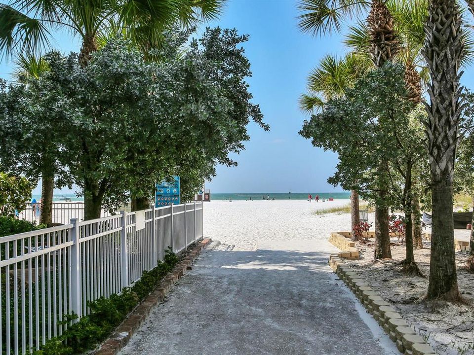For Rent: $6,000 (2 beds, 2 baths, 1840 Square Feet)
