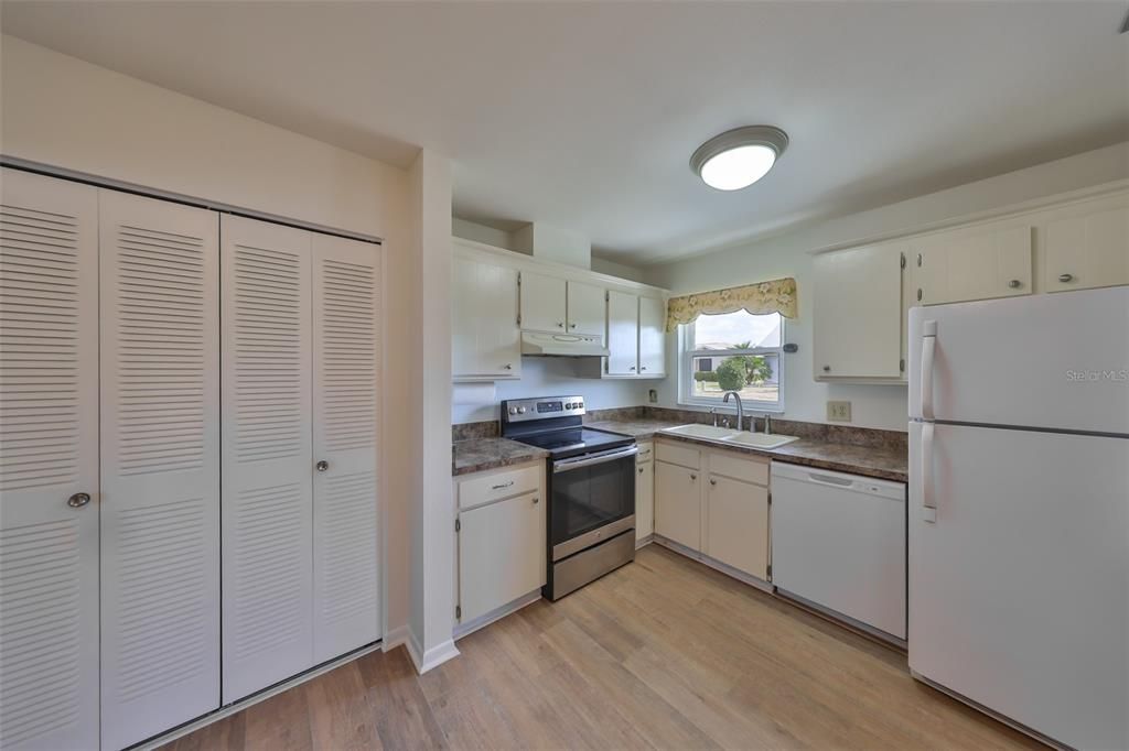 En Venta: $225,000 (2 camas, 2 baños, 1226 Pies cuadrados)