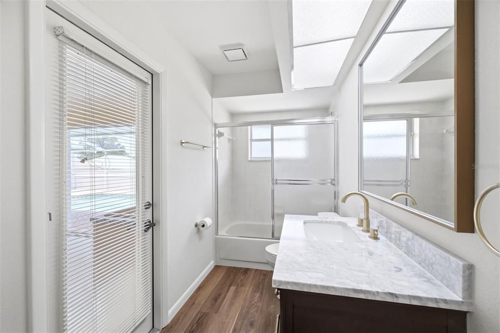 For Sale: $345,000 (3 beds, 2 baths, 1971 Square Feet)