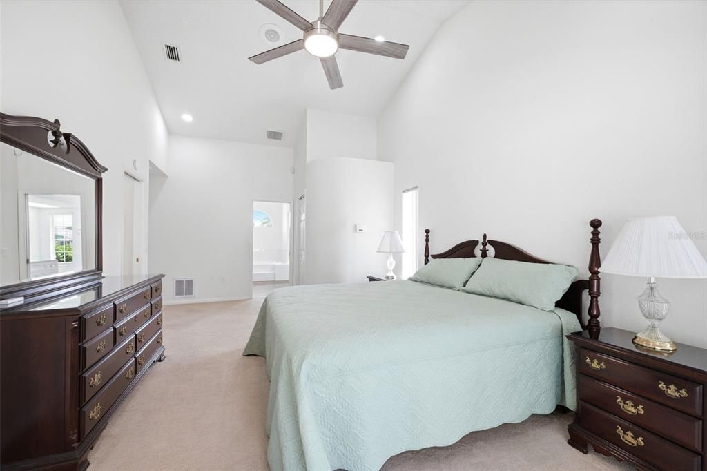 For Sale: $345,000 (3 beds, 2 baths, 1971 Square Feet)