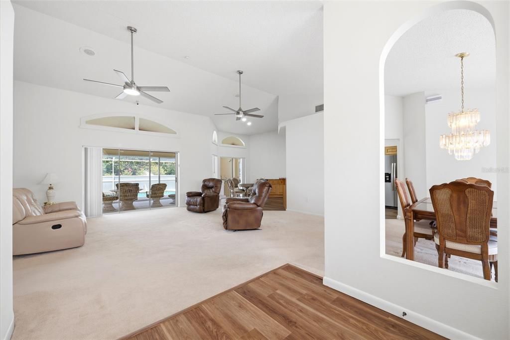 For Sale: $345,000 (3 beds, 2 baths, 1971 Square Feet)