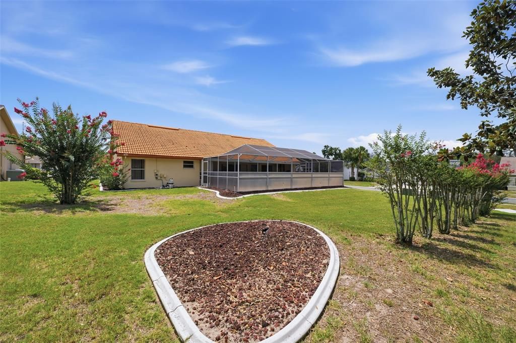For Sale: $345,000 (3 beds, 2 baths, 1971 Square Feet)