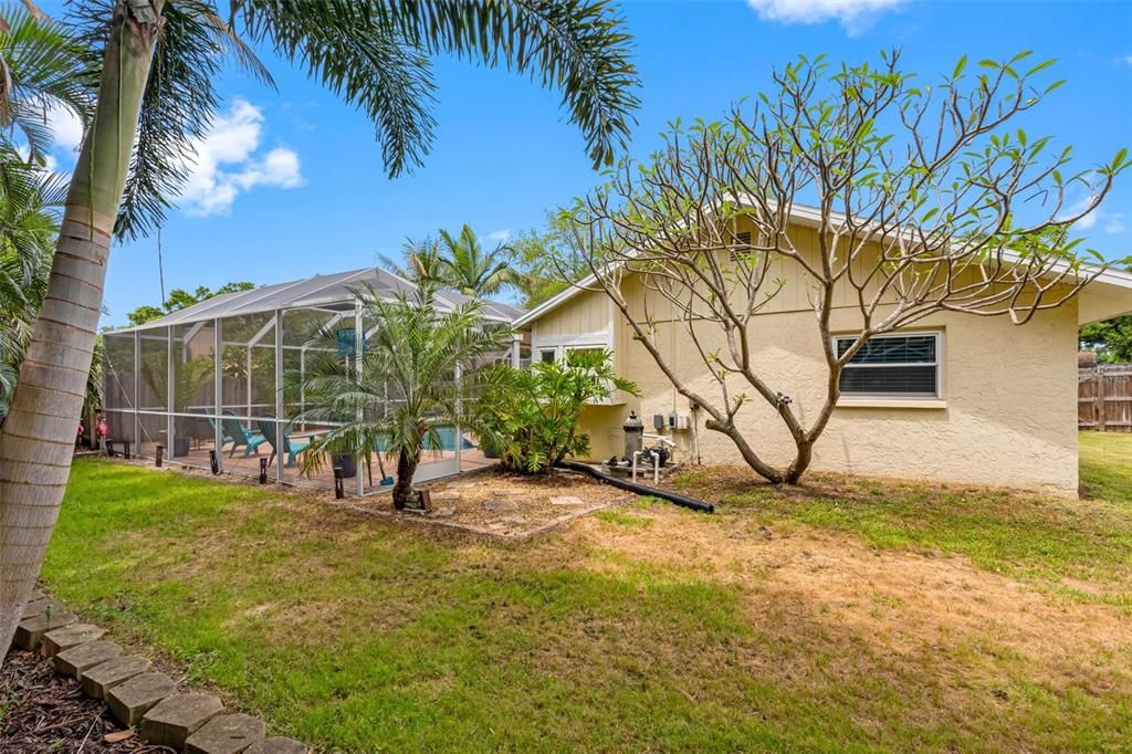For Sale: $674,000 (4 beds, 2 baths, 1662 Square Feet)