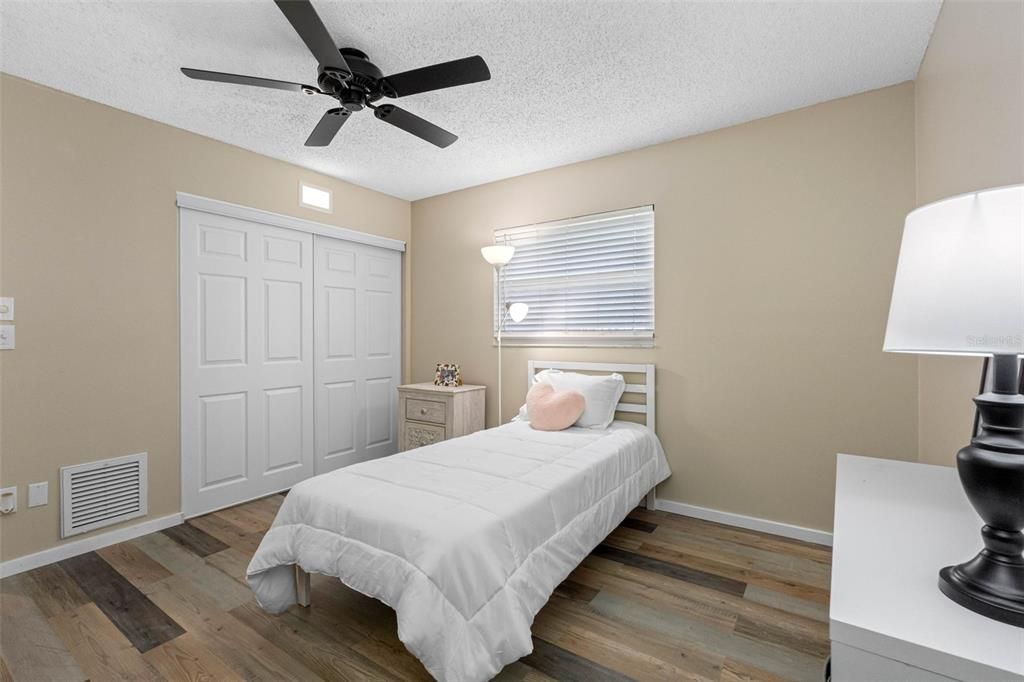 For Sale: $674,000 (4 beds, 2 baths, 1662 Square Feet)
