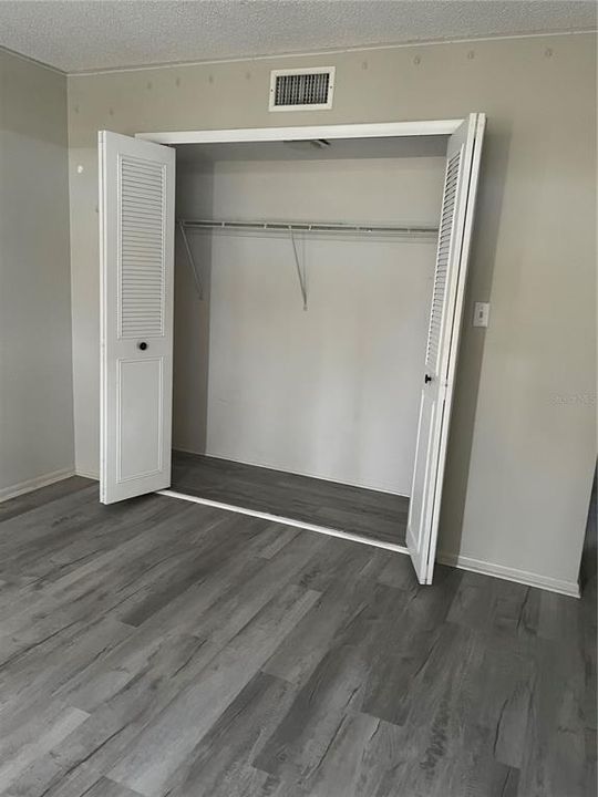 В аренду: $1,800 (2 спален, 2 ванн, 955 Квадратных фут)