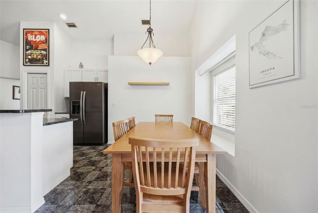 For Sale: $350,000 (4 beds, 2 baths, 1484 Square Feet)